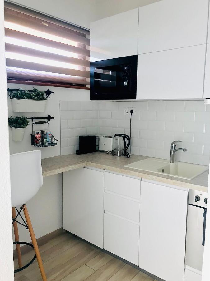 Belvarosi Studio Apartman Кечкемет Экстерьер фото