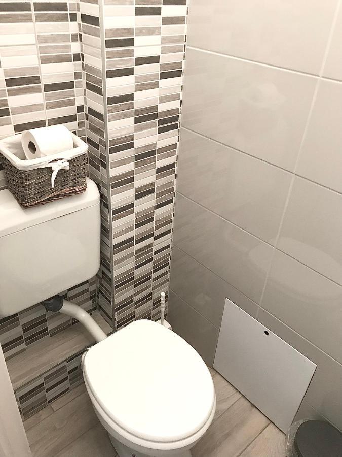 Belvarosi Studio Apartman Кечкемет Экстерьер фото